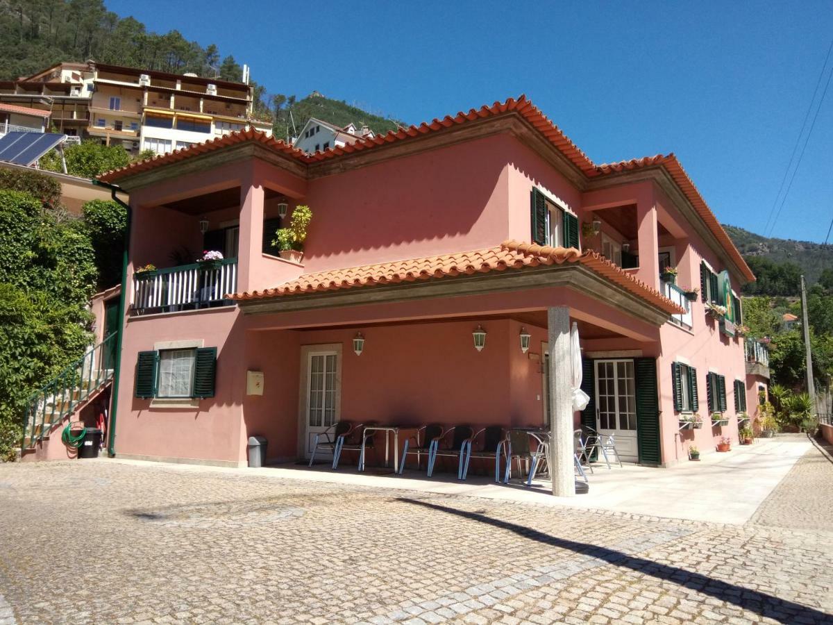 Residencial Ribeiro Hotel Герес Екстериор снимка